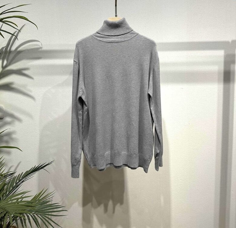 Džemperis ar augsto apkakli Universāls izmērs Pelēks